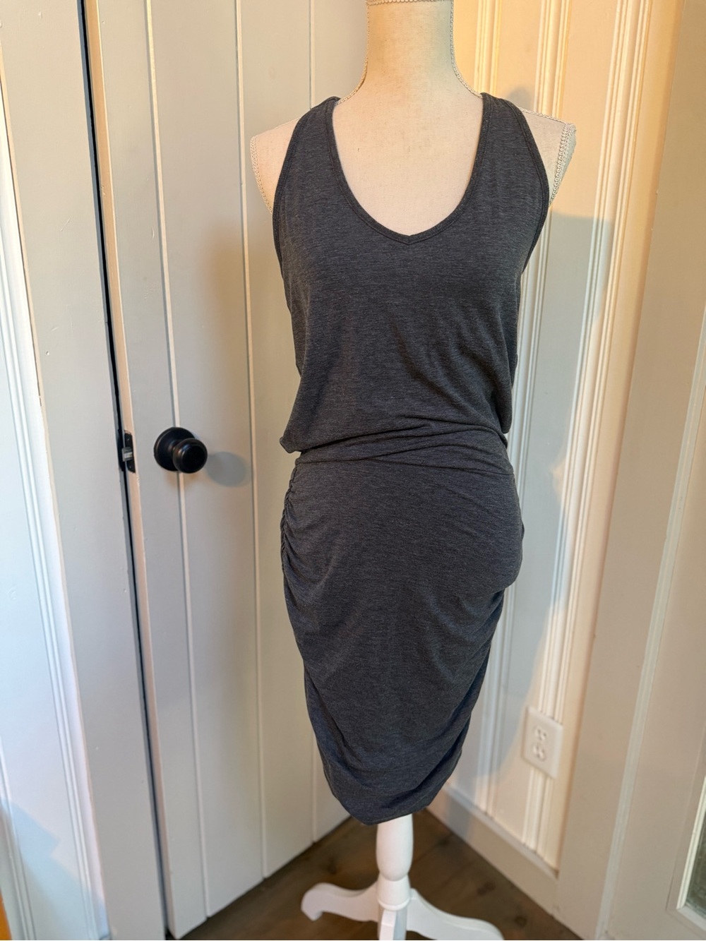 Athletes sleeveless grey ruched body on dress